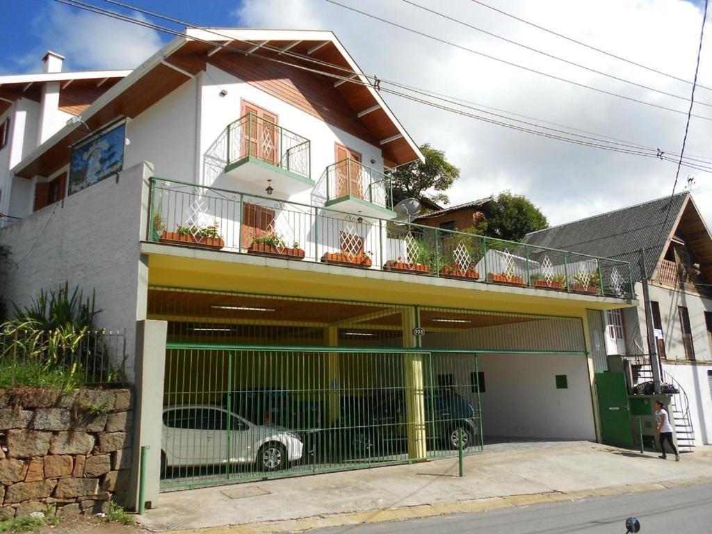 Pousada Monte Suico Campos do Jordão Exterior foto